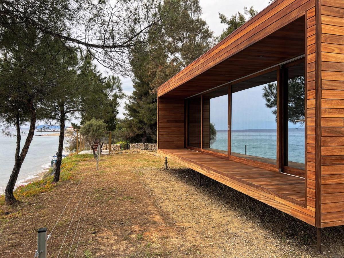 Ihouse Nea Skioni Luaran gambar