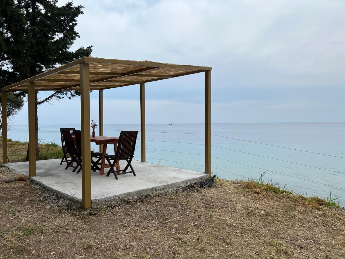 Ihouse Nea Skioni Luaran gambar